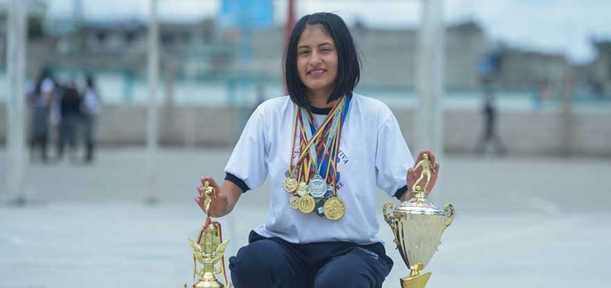 La alumna Gisell Zambrano represent&oacute; a su colegio en los intercolegiales y pas&oacute; luego a formar parte de la Concentraci&oacute;n Deportiva de Pichincha.