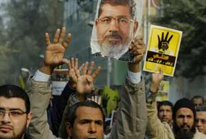 El decreto ordena investigar si los Hermanos Musulmanes tienen incidencia en organizaciones criminales ecuatorianas.