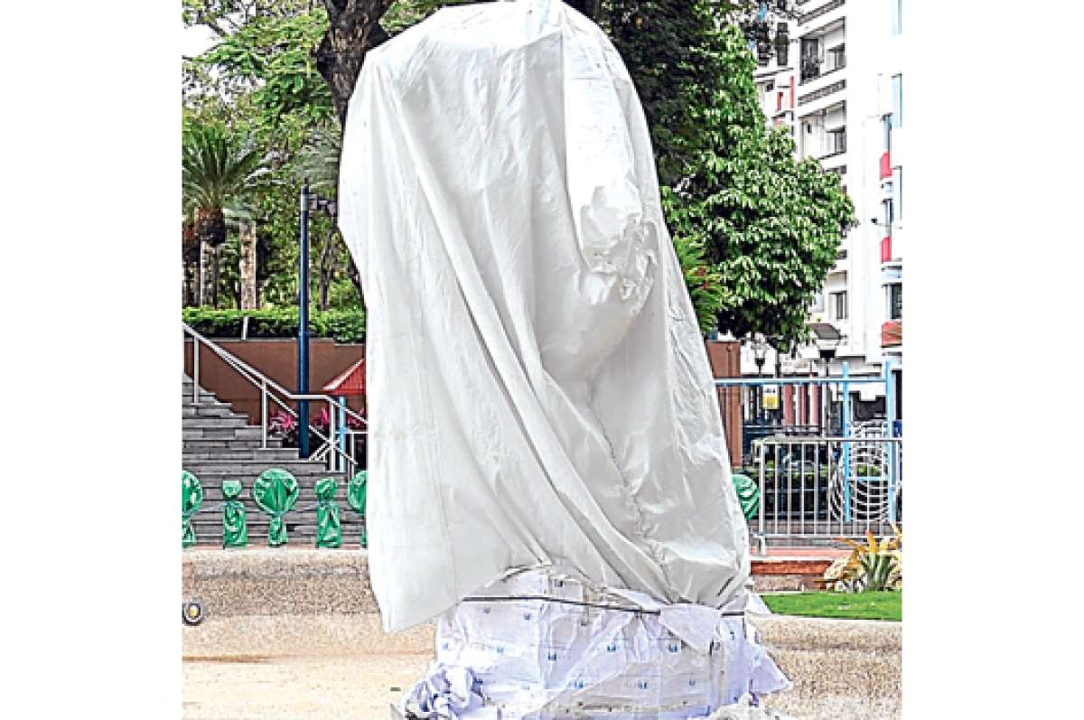 Efigie de Le&oacute;n Febres-Cordero a&uacute;n permanece sin develar    