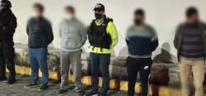 Cuatro detenidos en Quito por violaci&oacute;n a menor que contactaron por redes sociales