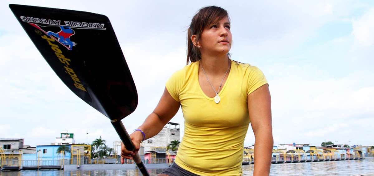 Anggie Avegno -campeona panamericana- entrena todos los d&iacute;as en el estero Salado de Guayaquil.