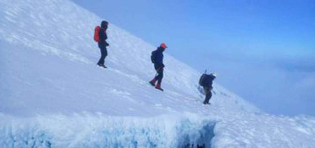 ECU 911 confirm&oacute; rescate de turistas extraviados en el volc&aacute;n Cotopaxi