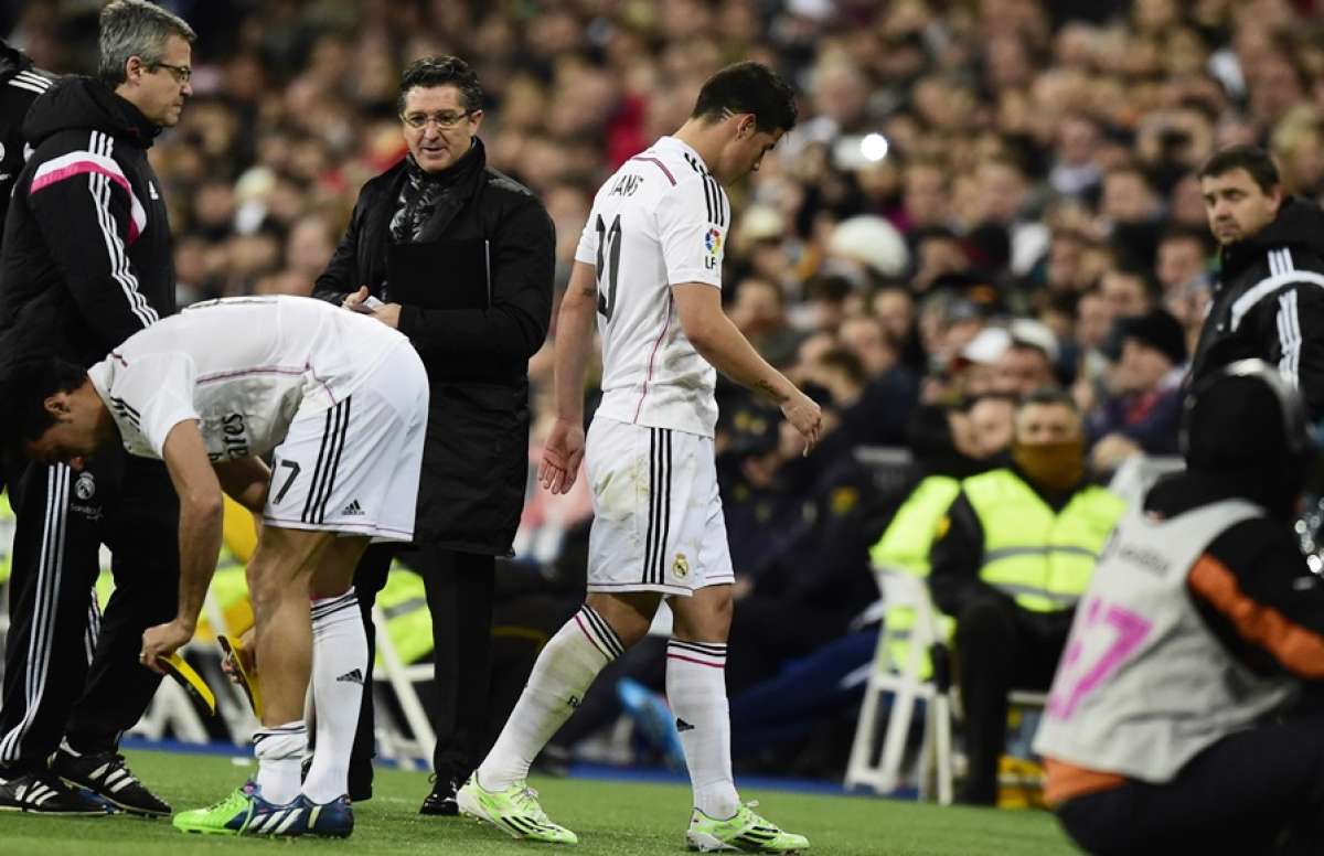 Rodr&iacute;guez se lesion&oacute; el s&aacute;bado en uno de sus gemelos y ser&iacute;a duda. Foto: Agencia AFP