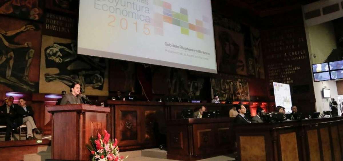 La presidenta de la Asamblea, Gabriela Rivadeneira, ofreci&oacute; el programa &lsquo;Contigo de Ley&rsquo; n&uacute;mero 53. (I)