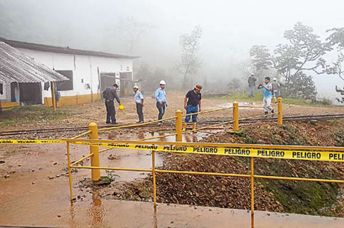 La Agencia de Regulaci&oacute;n y Control Minero suspendi&oacute;, hasta segunda orden, las operaciones en el sector afectado por los deslaves. Foto: Fabricio Cruz.