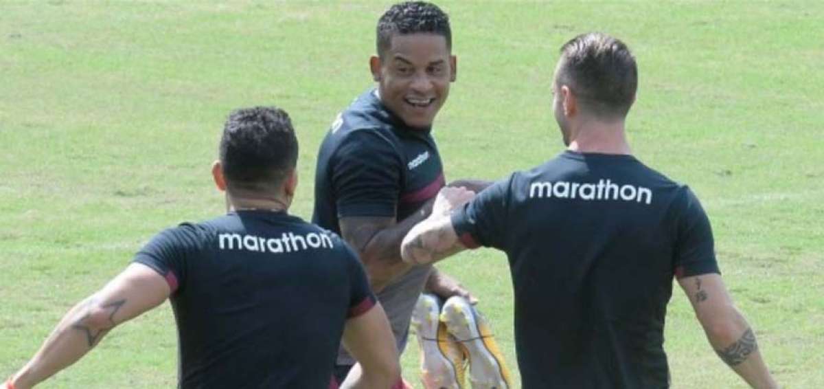Michael Arroyo sufre lesi&oacute;n durante la pr&aacute;ctica de Barcelona