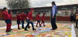Los estudiantes participaron en actividades l&uacute;dicas para reflexionar sobre la jornada. 