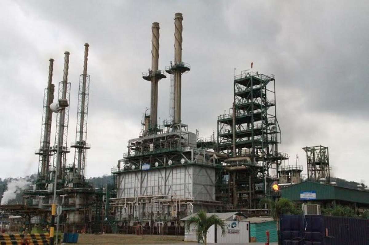 Infraestructura de la Refiner&iacute;a de Esmeraldas. Foto: Cortes&iacute;a
