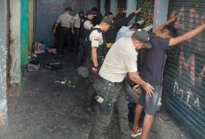 Quito: Policía realizó controles a motocicletas delivery y lugares inseguros