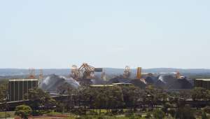 Una planta de carb&oacute;n en Australia. En Par&iacute;s se discute un modelo que permita al planeta dejar de consumir combustibles f&oacute;siles a partir de 2050. Foto: AFP