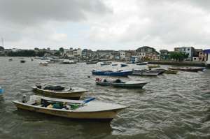 1.	Pun&aacute; es una isla del cant&oacute;n Guayaquil en Ecuador. Forma parte de la provincia de Guayas. M&aacute;s de 6 mil personas la habitan.