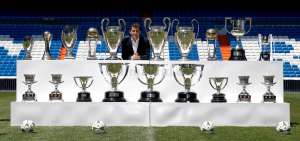 Iker Casillas se retira del f&uacute;tbol profesional