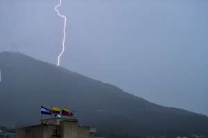 Conozca c&oacute;mo evitar ser atrapado por un rayo. Foto: Miguel Jim&eacute;nez/ EL TEL&Eacute;GRAFO