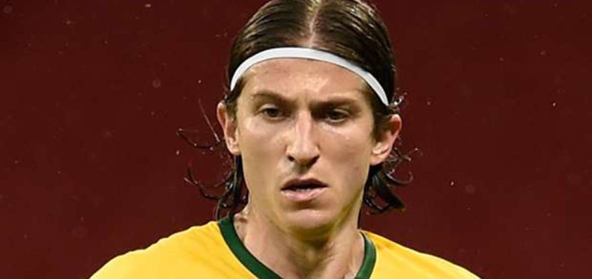 Filipe Luis entren&oacute; ayer tras superar una lesi&oacute;n en el s&oacute;leo