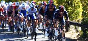 Accidentes y pruebas covid-19 enmarcaron etapa 10 del Tour de Francia
