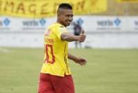 Víctor Figueroa disputará su primera final del campeonato con Aucas. 