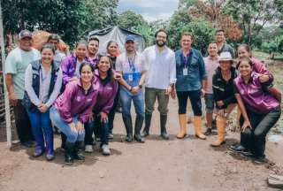 Edgar Lama entregó ayuda en El Convento