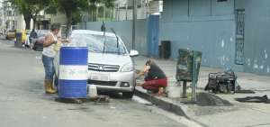 Lavacarros no gastan en la materia prima: el agua
