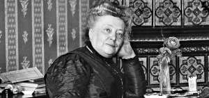En la primera mitad del siglo XX solamente tres mujeres recibieron esta distinci&oacute;n, adem&aacute;s de Bertha, Jane Addams (1931) y Emily Greene Balch (1946).