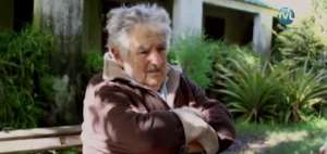 Mujica: "La sociedad tiene que acudir a ayudar (...) sobre todo aquellos que tienen hombros m&aacute;s poderosos"