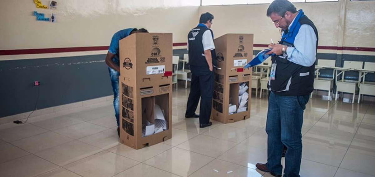 Observadores de la Unasur certifican que el proceso se desarrolla con normalidad