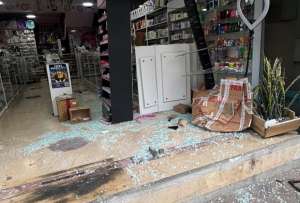 Afectados exigen responsabilidad tras atropello a comerciante en Azogues 