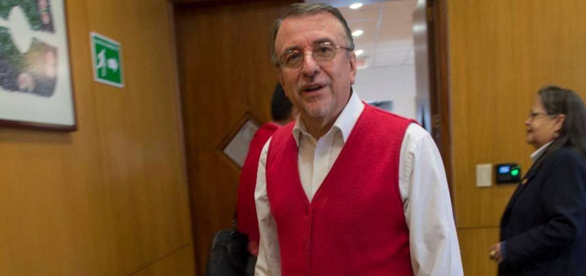 Ren&eacute; Ram&iacute;rez afirma que Ayala Mora viol&oacute; la ley