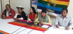 La dirigencia ind&iacute;gena brind&oacute; una rueda de prensa en Quito. 