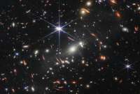 Telescopio espacial James Webb reveló la primera imagen del espacio profundo