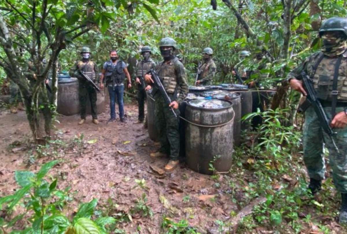 Militares refuerzan el control para frenar el robo de combustibles.