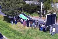 Un bus se volcó en la parroquia de El Quinche