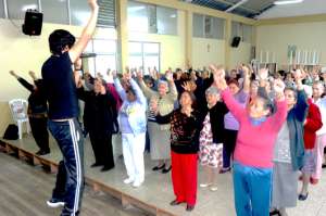 Las personas de la tercera edad ahora tienen un espacio para su  recreaci&oacute;n en Loja.