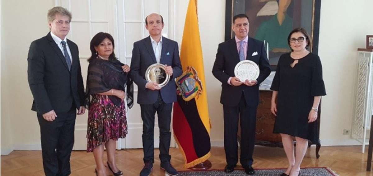 Se otorga reconocimiento a artistas ecuatorianos en Hungr&iacute;a