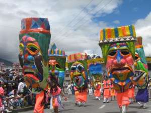 Carnaval de negros y blancos lleg&oacute; a Bogot&aacute;