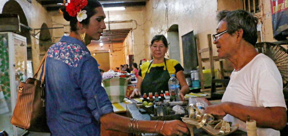 Estrella Vel&aacute;zquez es parte del colectivo identificado como muxes. El deseo de salir de su rol tradicional los ha confrontado con las mujeres de regiones matriarcales.