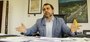 Granda&nbsp;pide auditor&iacute;a a la contrataci&oacute;n de insumos m&eacute;dicos