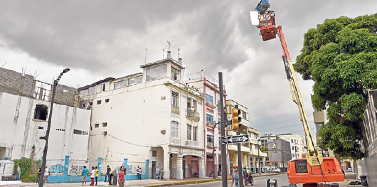 El filme tiene 40 locaciones en Guayaquil, una de ellas es en el Barrio del Astillero, al sur de la ciudad. Foto: William Orellana / El Tel&eacute;grafo