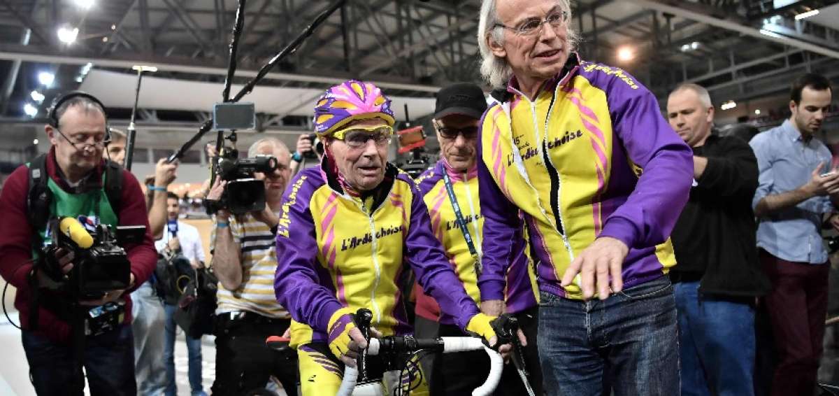 Ciclista franc&eacute;s de 105 a&ntilde;os realiza haza&ntilde;a al recorrer 22,5 km en una hora