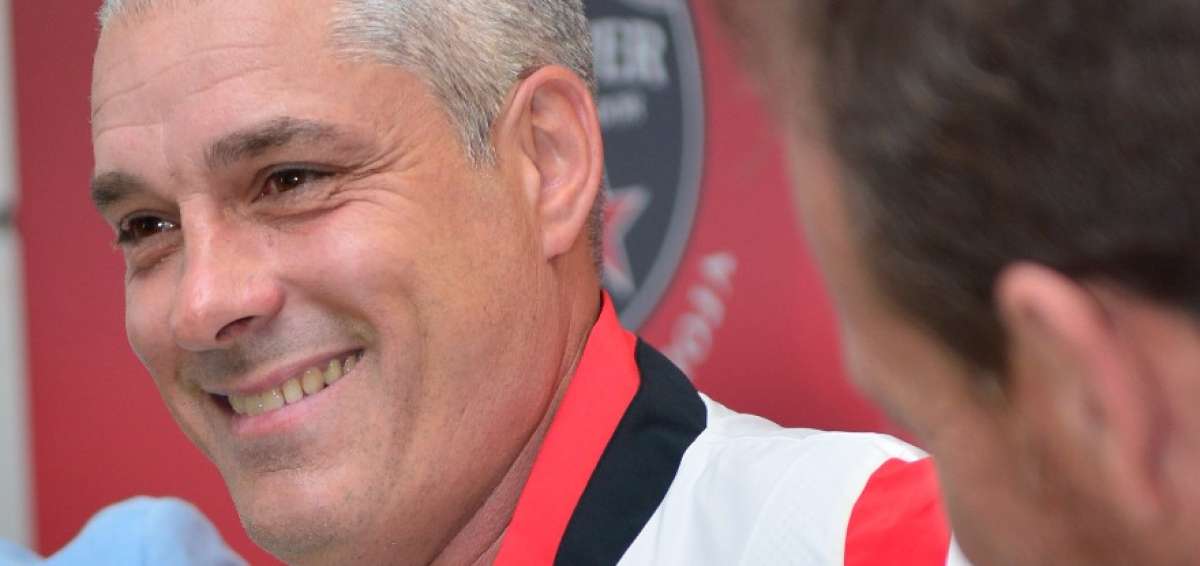 Perrone se propone salvar a River Ecuador