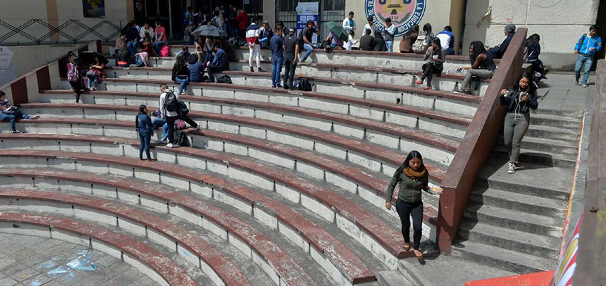 La Universidad Central, donde estudian 45.000 j&oacute;venes en modalidad presencial, es uno de los centros de educaci&oacute;n p&uacute;blicos que ofertar&aacute; carreras en l&iacute;nea.