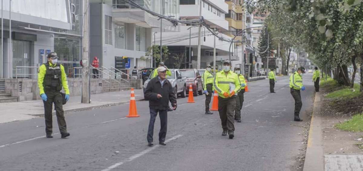 COE vislumbra contenci&oacute;n de contagios por covid-19