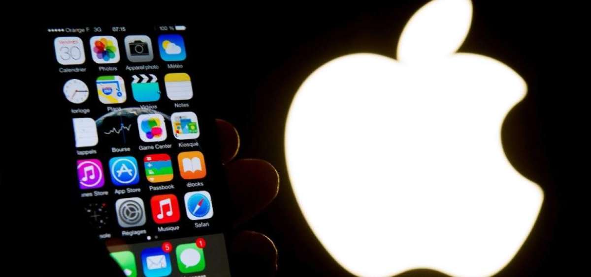 La intenci&oacute;n del FBI es que la empresa cree una &lsquo;puerta trasera&rsquo; para desbloquear un iPhone. 