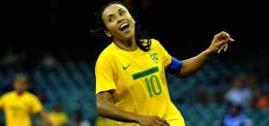 Marta, la 10 de Brasil, ha sido elegida en varias ocasiones como la mejor futblista del mundo por la FIFA 