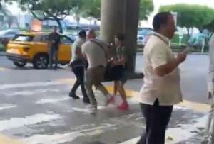 Ataque armado genera alarma en el aeropuerto Jos&eacute; Joaqu&iacute;n de Olmedo