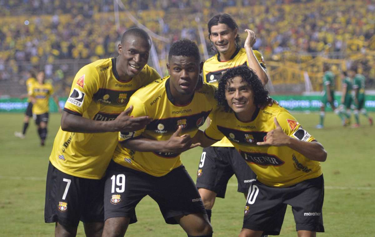 Marlon De Jes&uacute;s (19) entr&oacute; en el segundo tiempo en el choque que Barcelona gole&oacute; 6-0 a Mushuc Runa. Foto: William Orellana / El Tel&eacute;grafo.
