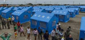 El Jefe de Estado se refiri&oacute; a los esfuerzos gubernamentales para entregar servicios m&iacute;nimos de agua potable, alimentaci&oacute;n, energ&iacute;a el&eacute;ctrica, atenci&oacute;n m&eacute;dica, en los albergues.