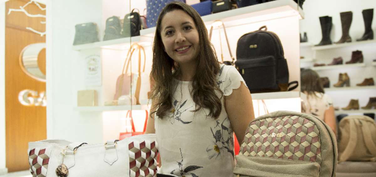 La dise&ntilde;adora Gabriela L&oacute;pez, de 30 a&ntilde;os, aspira a incursionar en el mercado de la moda de EE.UU.
