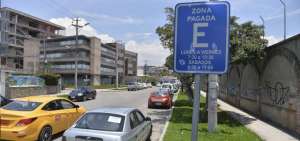 Los conductores podr&aacute;n mediante la aplicaci&oacute;n estacionar sus veh&iacute;culos y cancelar el valor con tarjeta de cr&eacute;dito.  