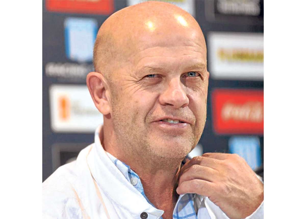 Carlos Ischia, DT de Aucas.