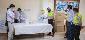 Autoridades entregaron 5.000 kits de pruebas r&aacute;pidas  a la Pol&iacute;cia Nacional
